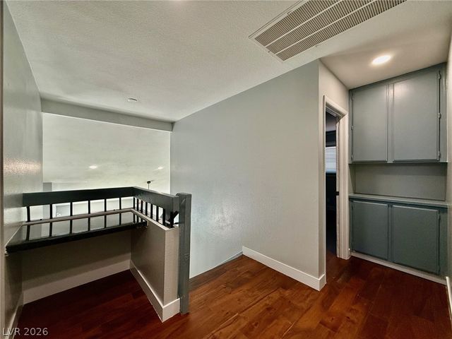 4220 Walhaven Court, Las Vegas, NV 89103
