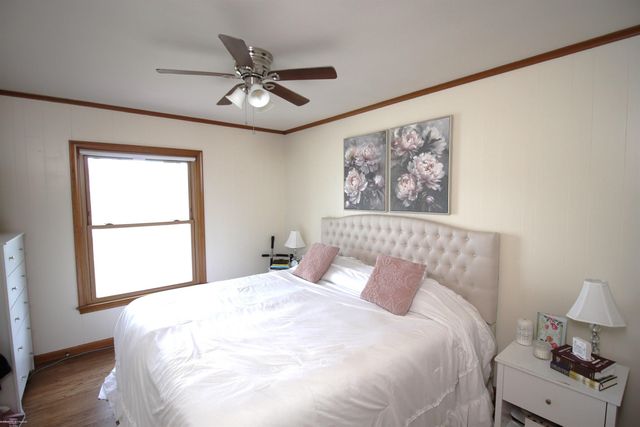 20906 Thiele Street, Saint Clair Shores, MI 48081