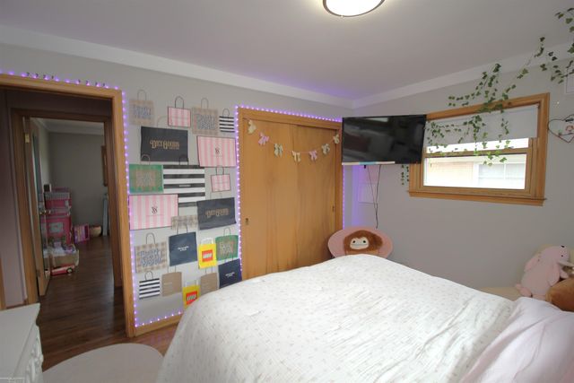 20906 Thiele Street, Saint Clair Shores, MI 48081