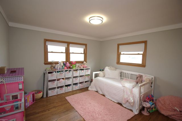 20906 Thiele Street, Saint Clair Shores, MI 48081