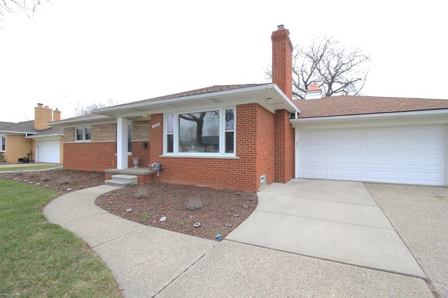 20906 Thiele Street, Saint Clair Shores, MI 48081