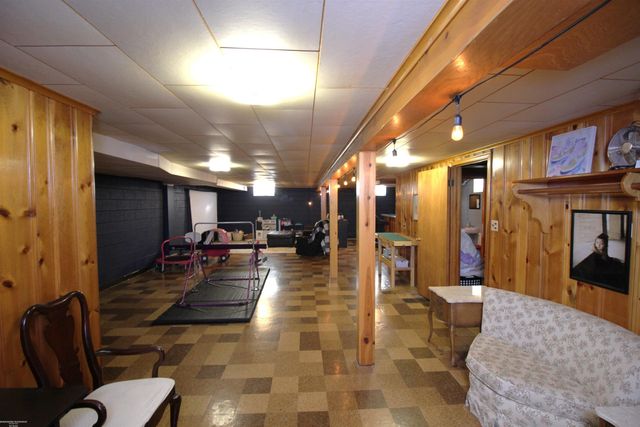 20906 Thiele Street, Saint Clair Shores, MI 48081