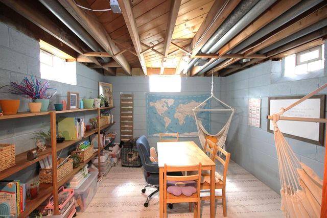 20906 Thiele Street, Saint Clair Shores, MI 48081