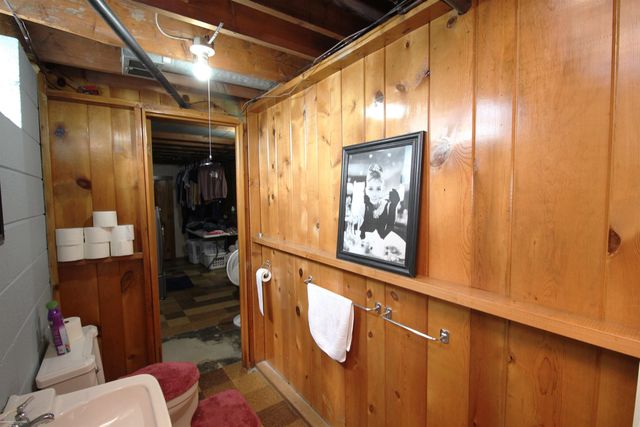 20906 Thiele Street, Saint Clair Shores, MI 48081