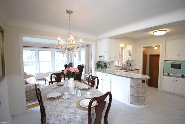 20906 Thiele Street, Saint Clair Shores, MI 48081