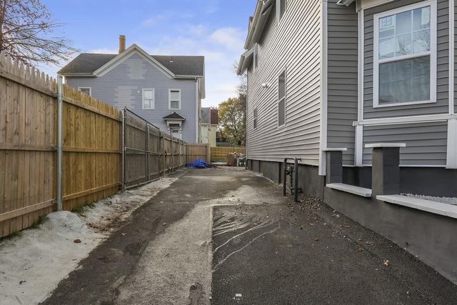 124 River Avenue, Providence, RI 02908