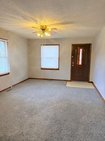 1017 E 14th Street, Pittsburg, KS 66762