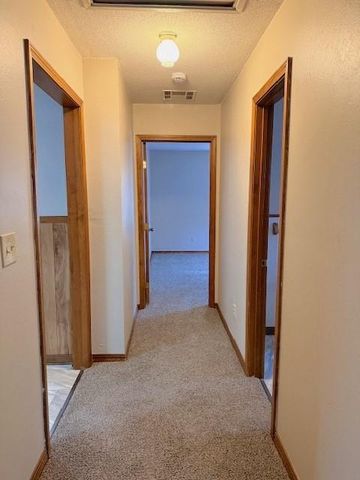 1017 E 14th Street, Pittsburg, KS 66762