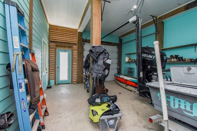 3125 Bay Ridge Drive, Palacios, TX 77465