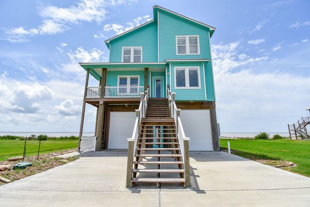 3125 Bay Ridge Drive, Palacios, TX 77465