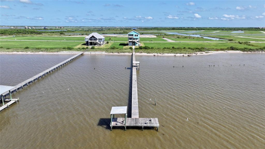 3125 Bay Ridge Drive, Palacios, TX 77465