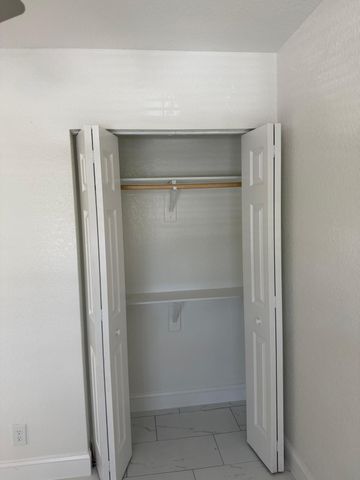 110 NW 7th Avenue 18, Pompano Beach, FL 33060