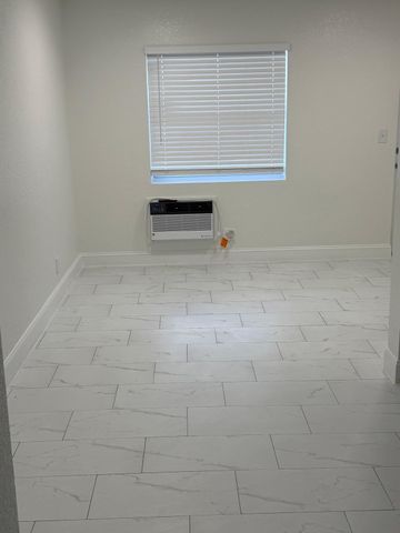 110 NW 7th Avenue 18, Pompano Beach, FL 33060