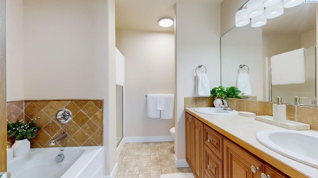 48 S Dawes Street, Kennewick, WA 99336