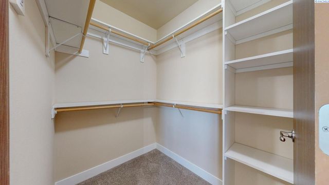 48 S Dawes Street, Kennewick, WA 99336