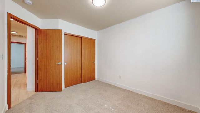 48 S Dawes Street, Kennewick, WA 99336