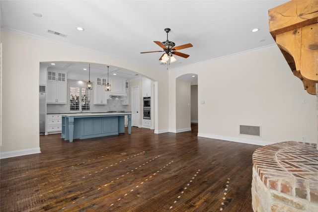 8491 Canyon Crossing, Lantana, TX 76226