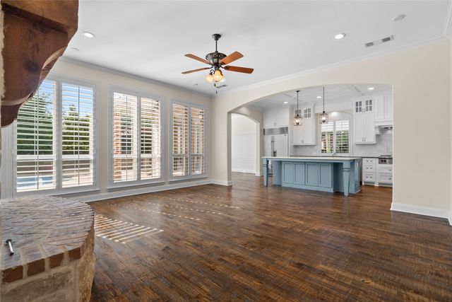 8491 Canyon Crossing, Lantana, TX 76226