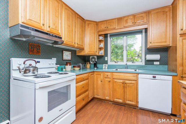 9 Huckleberry Drive South, Norwalk, CT 06850