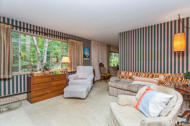 9 Huckleberry Drive South, Norwalk, CT 06850