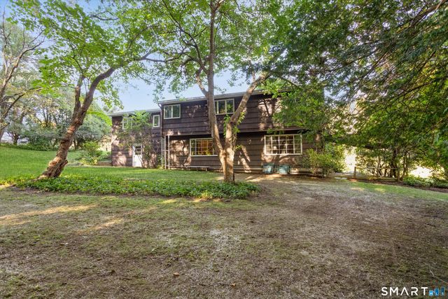 9 Huckleberry Drive South, Norwalk, CT 06850