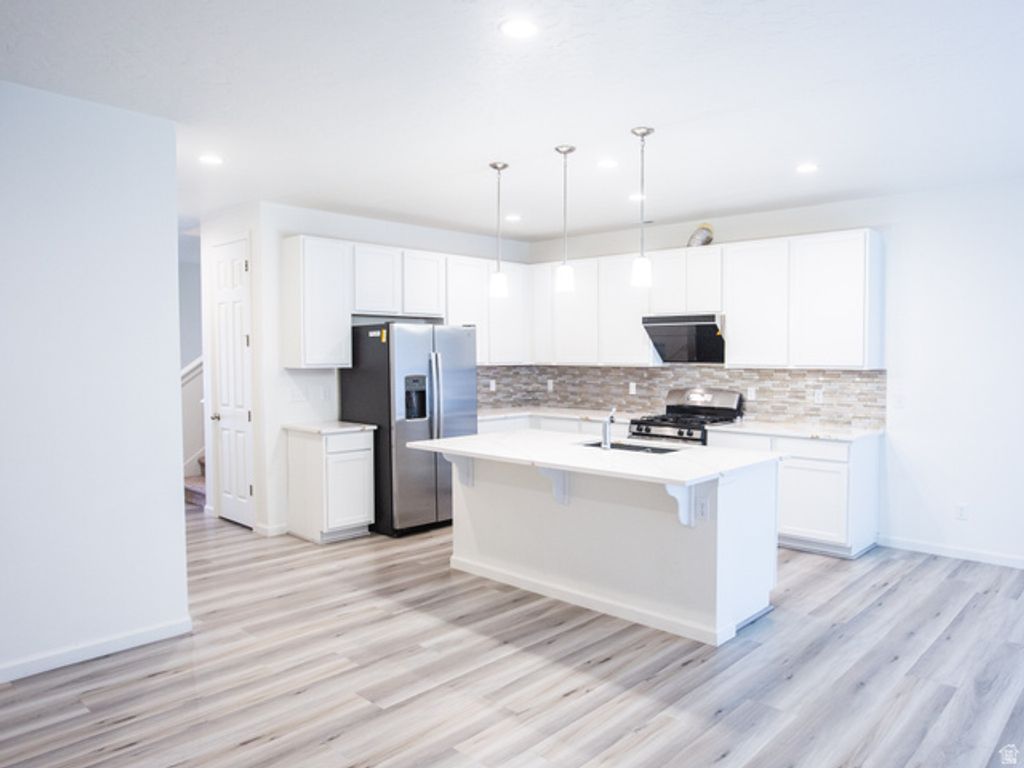 Image 5 of property listing at 1486 W 220 N, Pleasant Grove, UT 84062