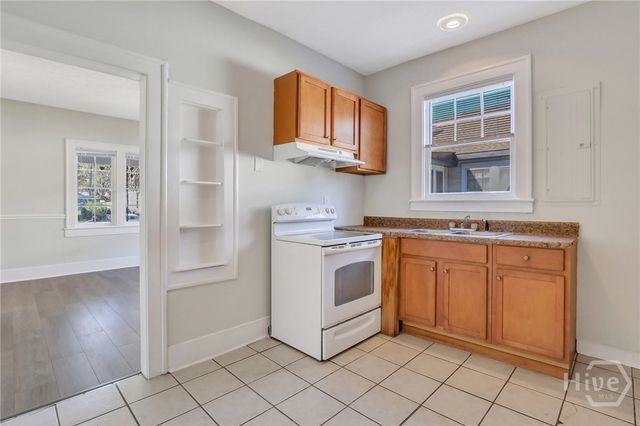 1122 E 40th Street, Savannah, GA 31404