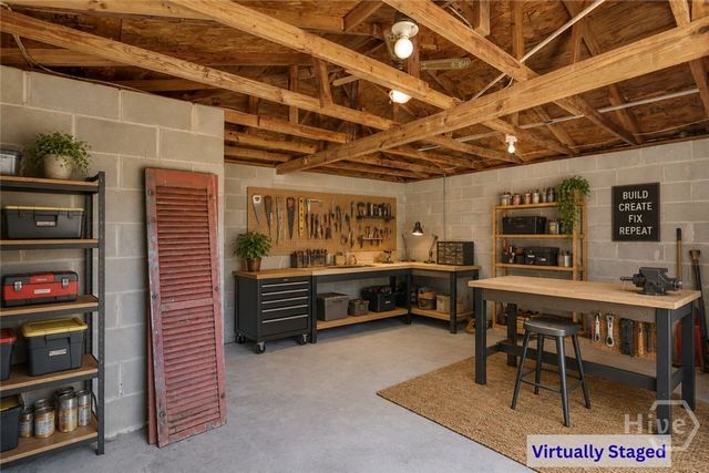 1122 E 40th Street, Savannah, GA 31404