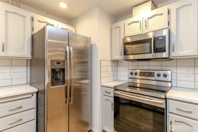 28803 184th Place SE, Kent, WA 98042