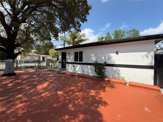 3815 NW 13th Ave 2, Miami, FL 33142