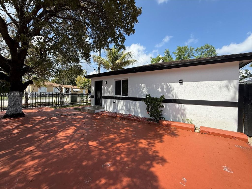 3815 NW 13th Ave 2, Miami, FL 33142