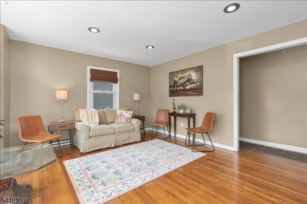 520 Huntington Ave, Plainfield City, NJ 07060 — photo 2