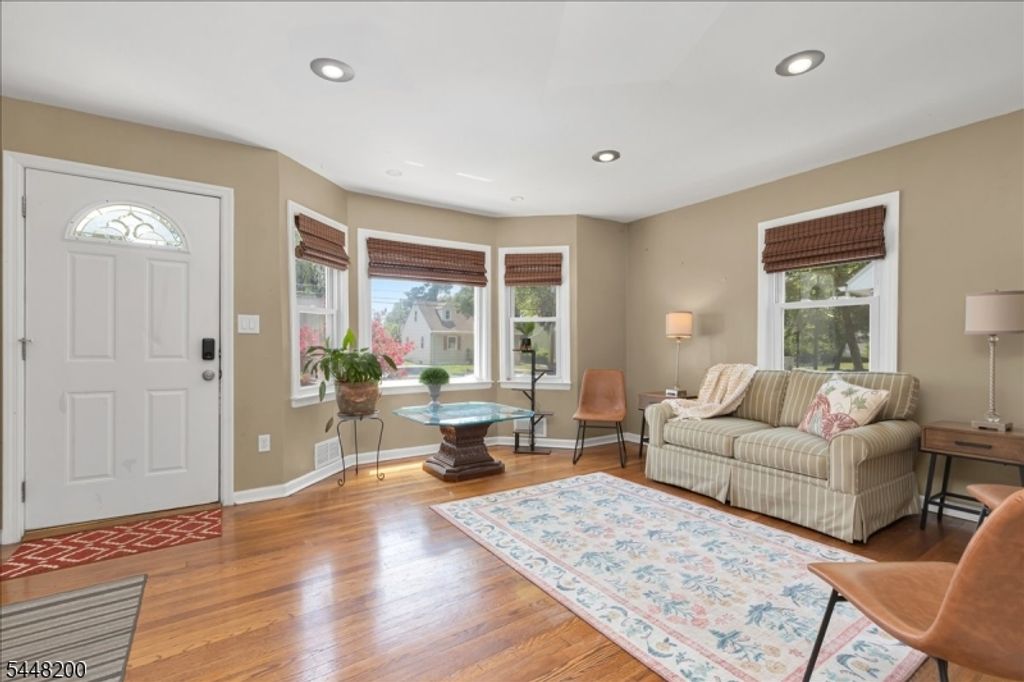 520 Huntington Ave, Plainfield City, NJ 07060 — photo 3