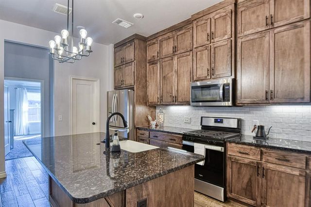 3025 Kettle Road, Norman, OK 73069