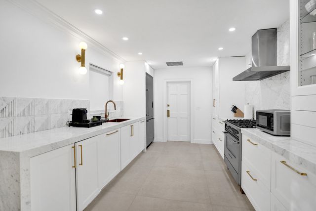 247 SE 3rd Avenue, Delray Beach, FL 33483