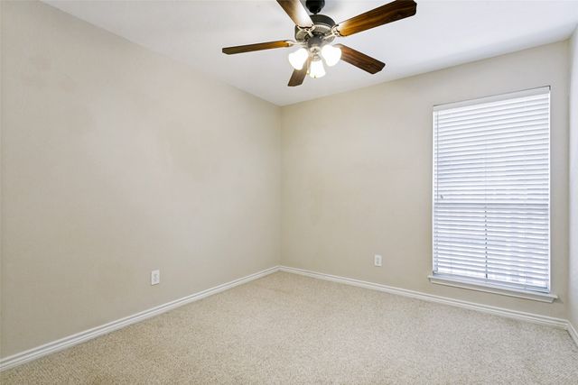 1609 Shadow Crest Drive, Corinth, TX 76210