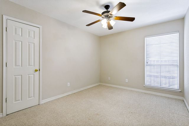 1609 Shadow Crest Drive, Corinth, TX 76210