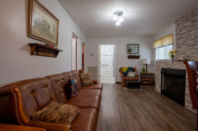 9272 Georgia 301, Trenton, GA 30752