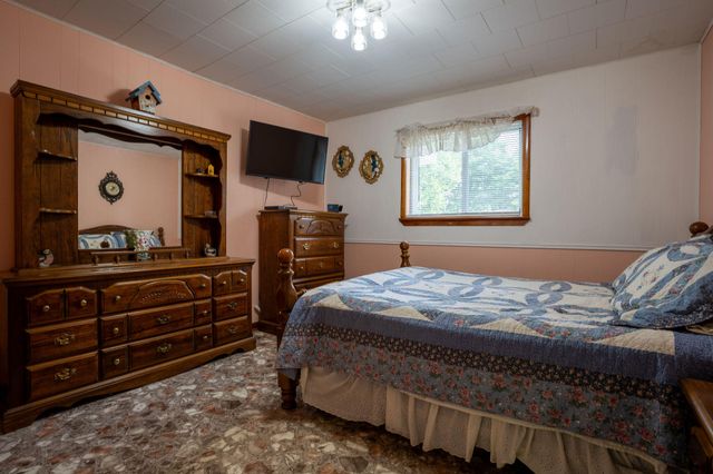 9272 Georgia 301, Trenton, GA 30752