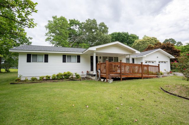 9272 Georgia 301, Trenton, GA 30752