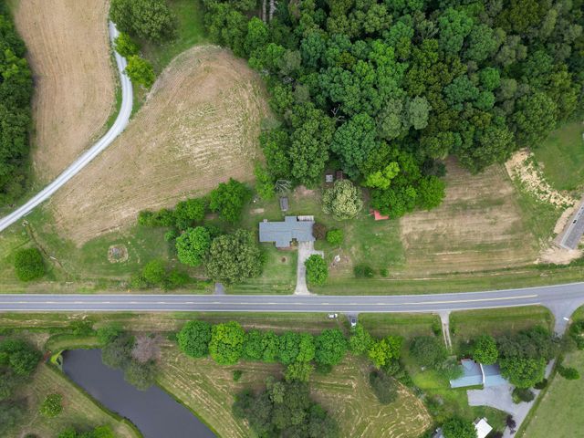 9272 Georgia 301, Trenton, GA 30752