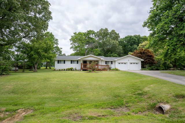 9272 Georgia 301, Trenton, GA 30752