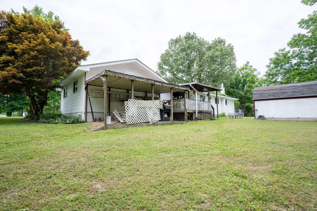 9272 Georgia 301, Trenton, GA 30752