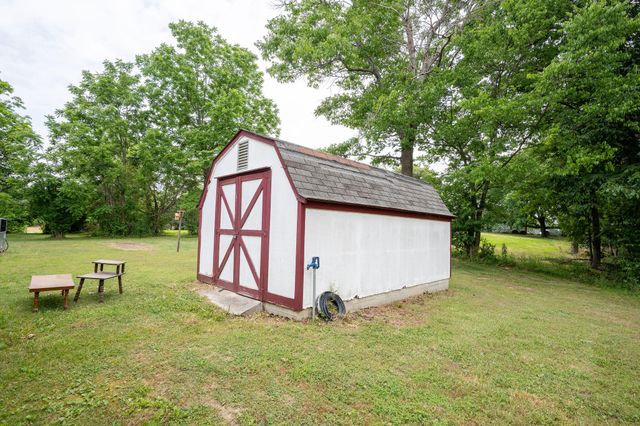 9272 Georgia 301, Trenton, GA 30752