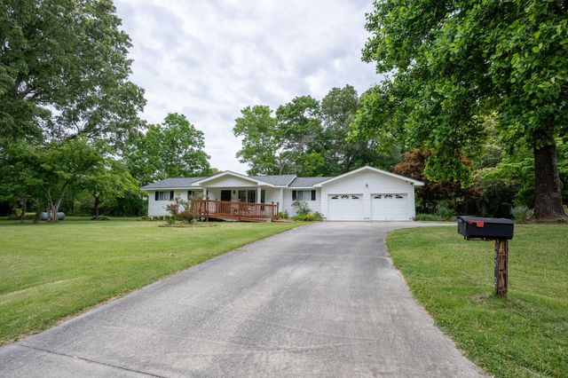 9272 Georgia 301, Trenton, GA 30752