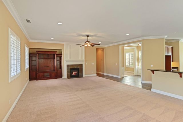 2439 Appleleaf Ln, Manteca, CA 95336