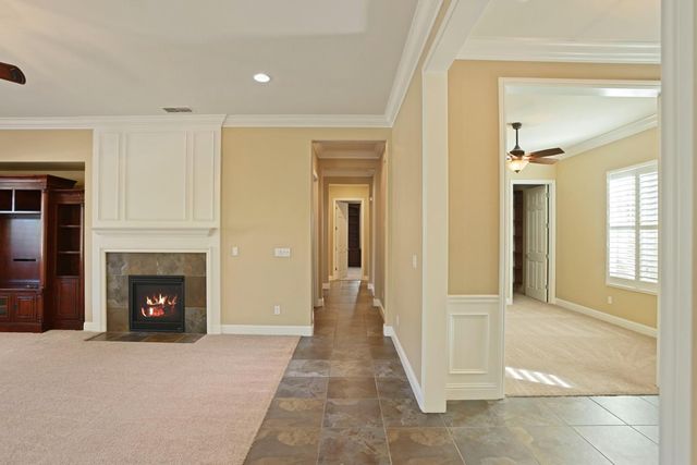 2439 Appleleaf Ln, Manteca, CA 95336