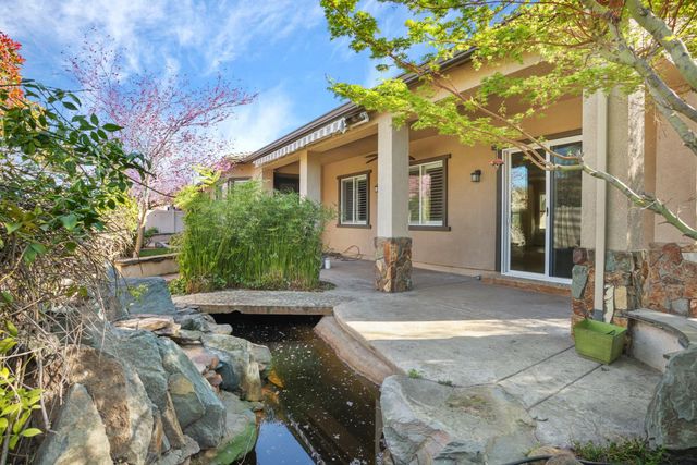 2439 Appleleaf Ln, Manteca, CA 95336