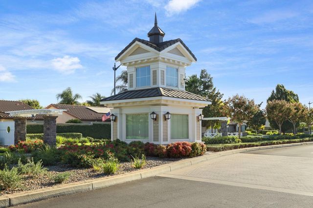 2439 Appleleaf Ln, Manteca, CA 95336