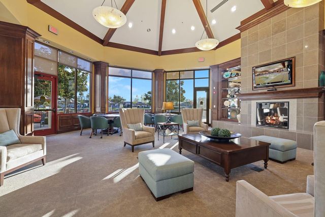 2439 Appleleaf Ln, Manteca, CA 95336